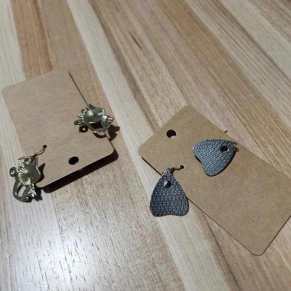 Handmade Blue Tiger Cat & Ouija Board Eye Earrings Set - Picture 6 of 6